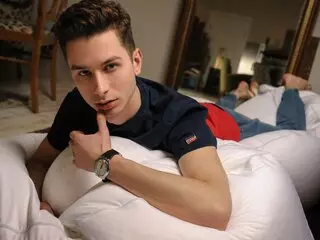 AdamHill camshow anal live