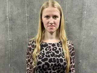 AliciaHars show pics toy