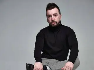 MarkusRobbins pussy shows hd