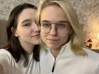 WillieAndCecilla online amateur livesex